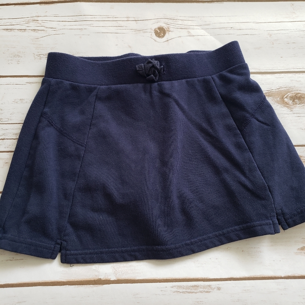 M(7-8) navy blue skirt